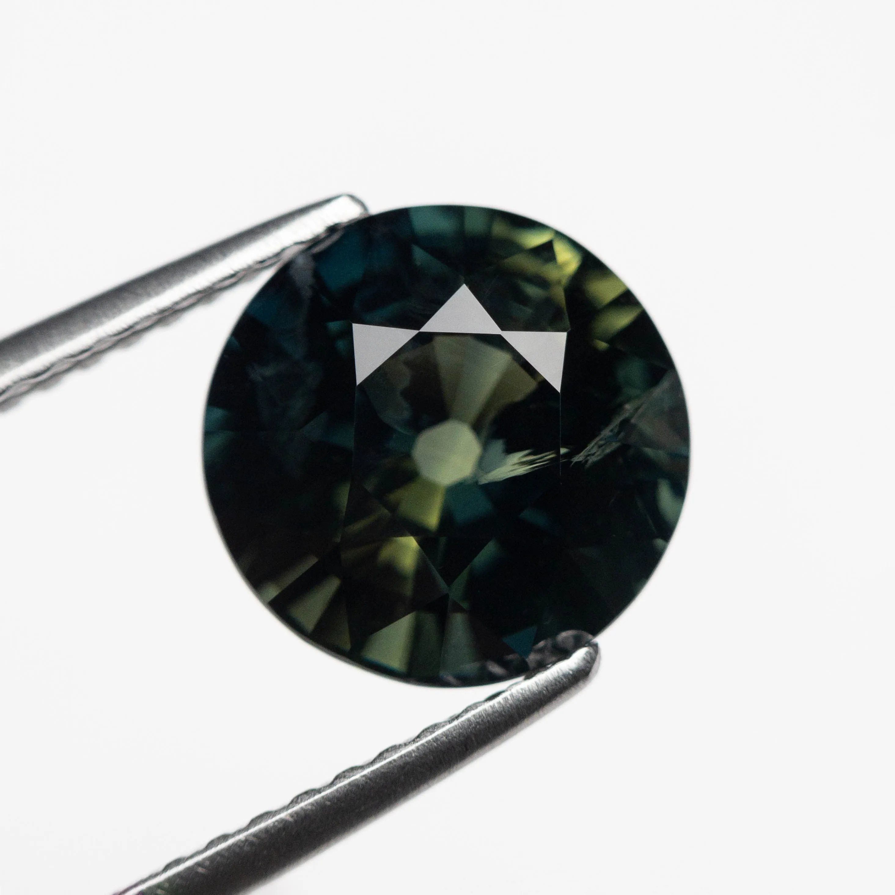 Green/Teal Brilliant Sapphire - 3.27ct Round